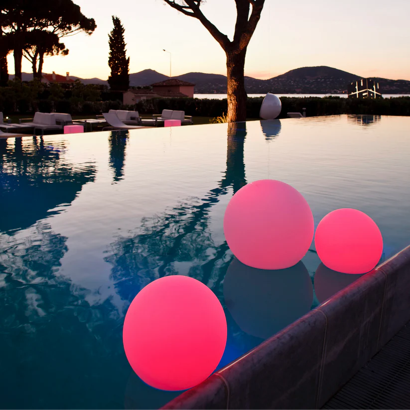 Spherical Garden Light